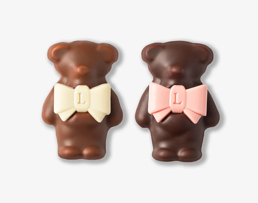 Duo of Ladurée Marshmallow Bears - milk and dark Chocolate